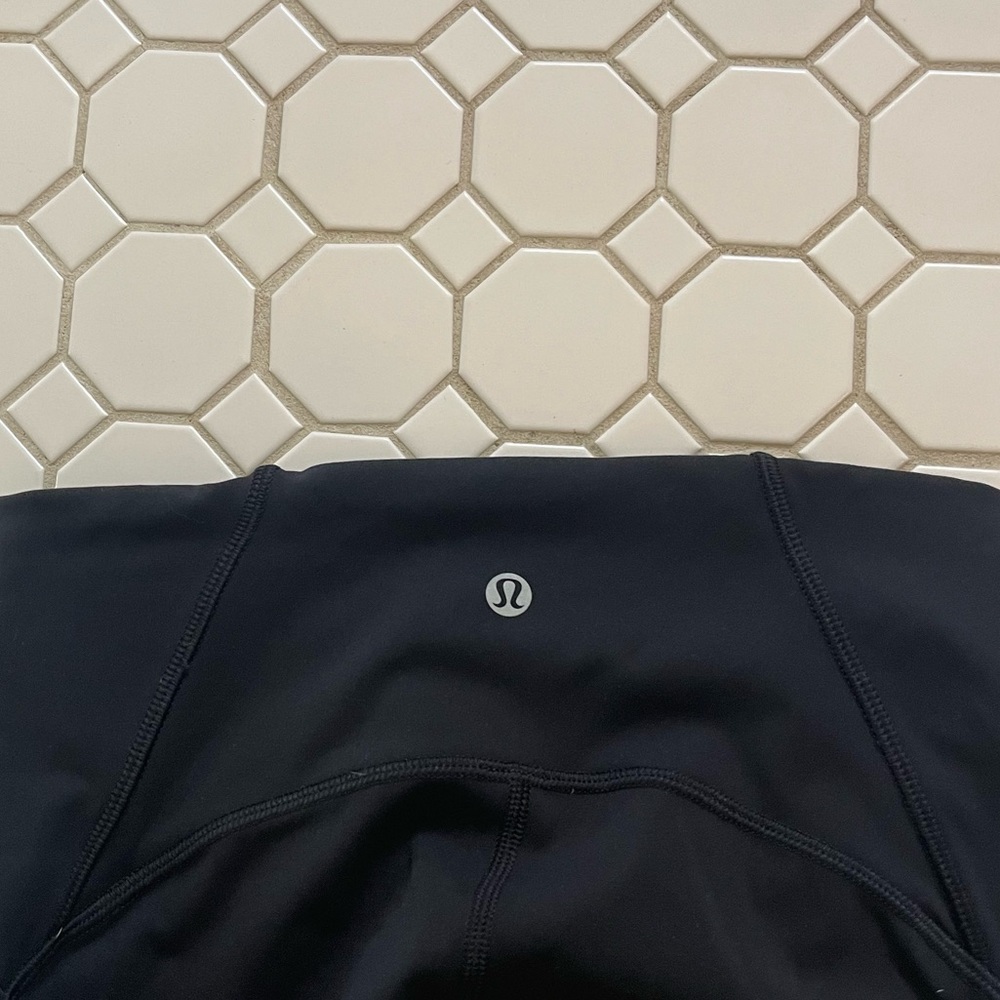 Black lululemon spandex leggings